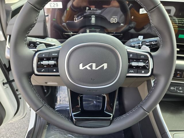 New 2026 Kia Carnival LXS FWD image 16