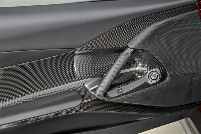 Used 2020 Ferrari 812 Superfast RWD image 24