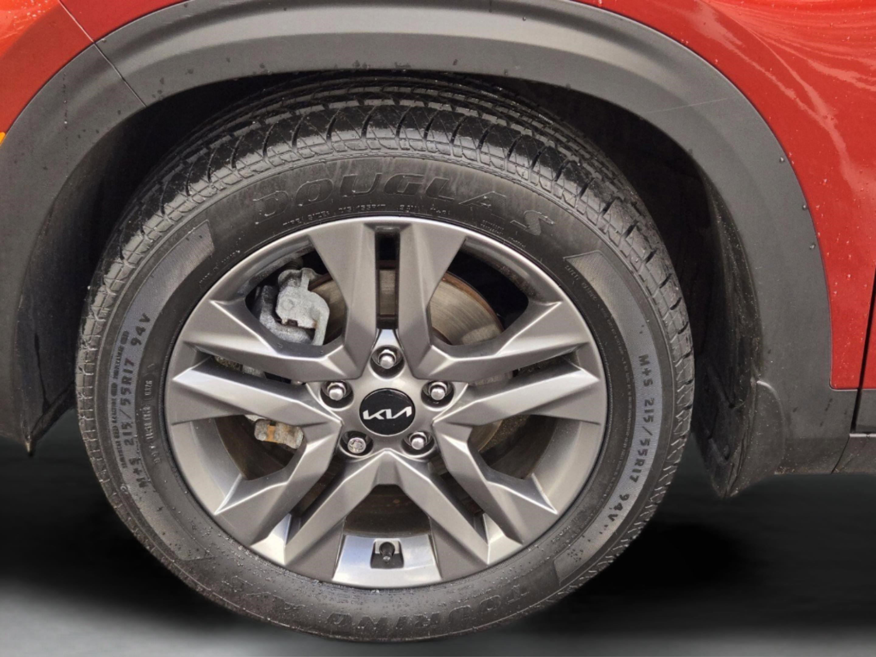 Used 2023 Kia Seltos S w/ Navigation Package image 12