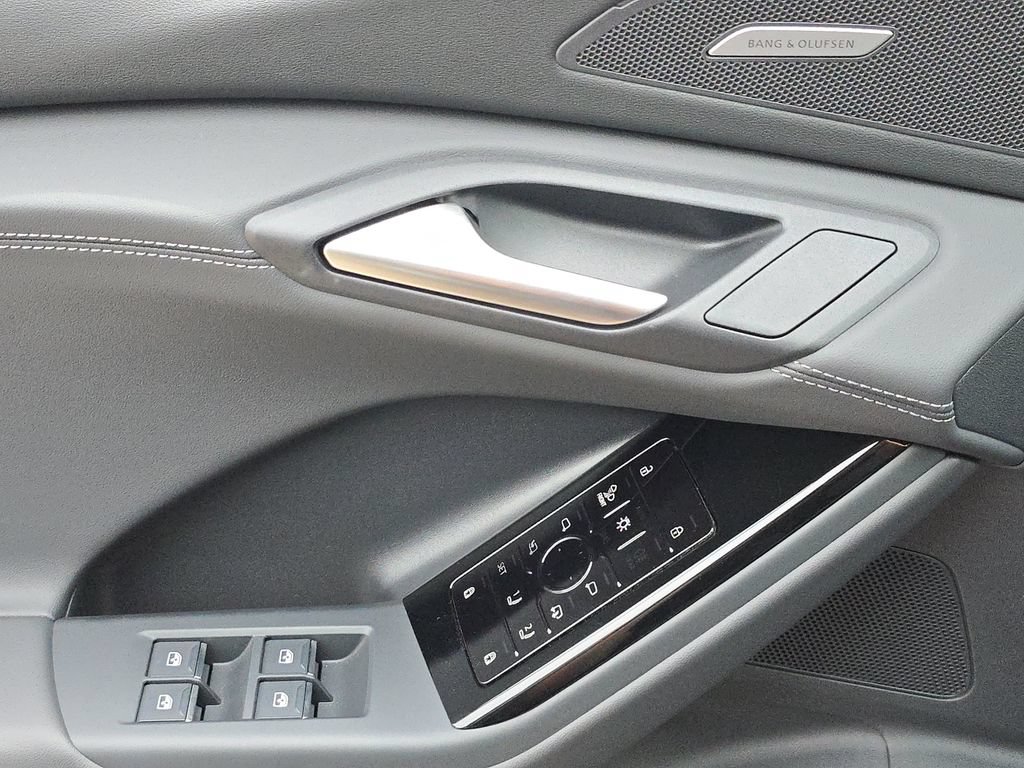 New 2027 Audi Q6 e-tron Premium Plus AWD/4WD image 19