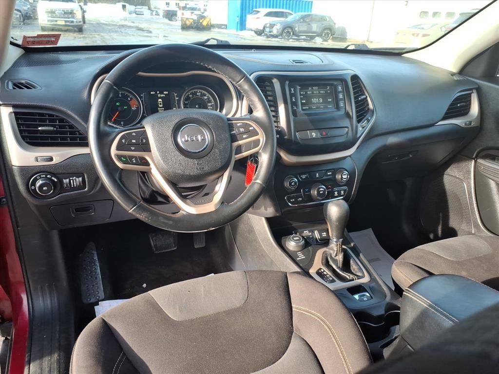 Used 2017 Jeep Cherokee Latitude w/ Safety/Convenience Group image 14