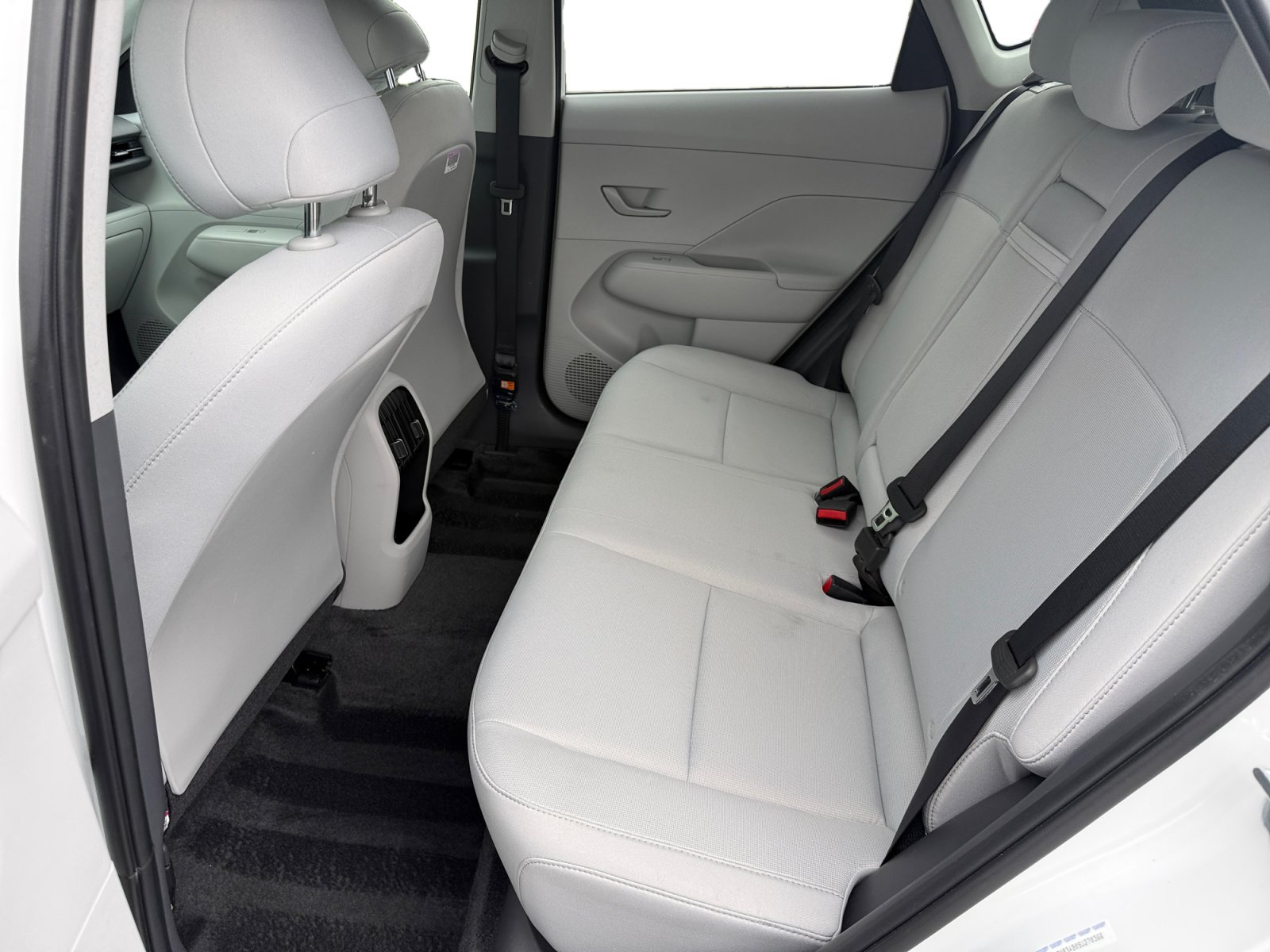 Certified 2025 Hyundai Kona SEL FWD image 16