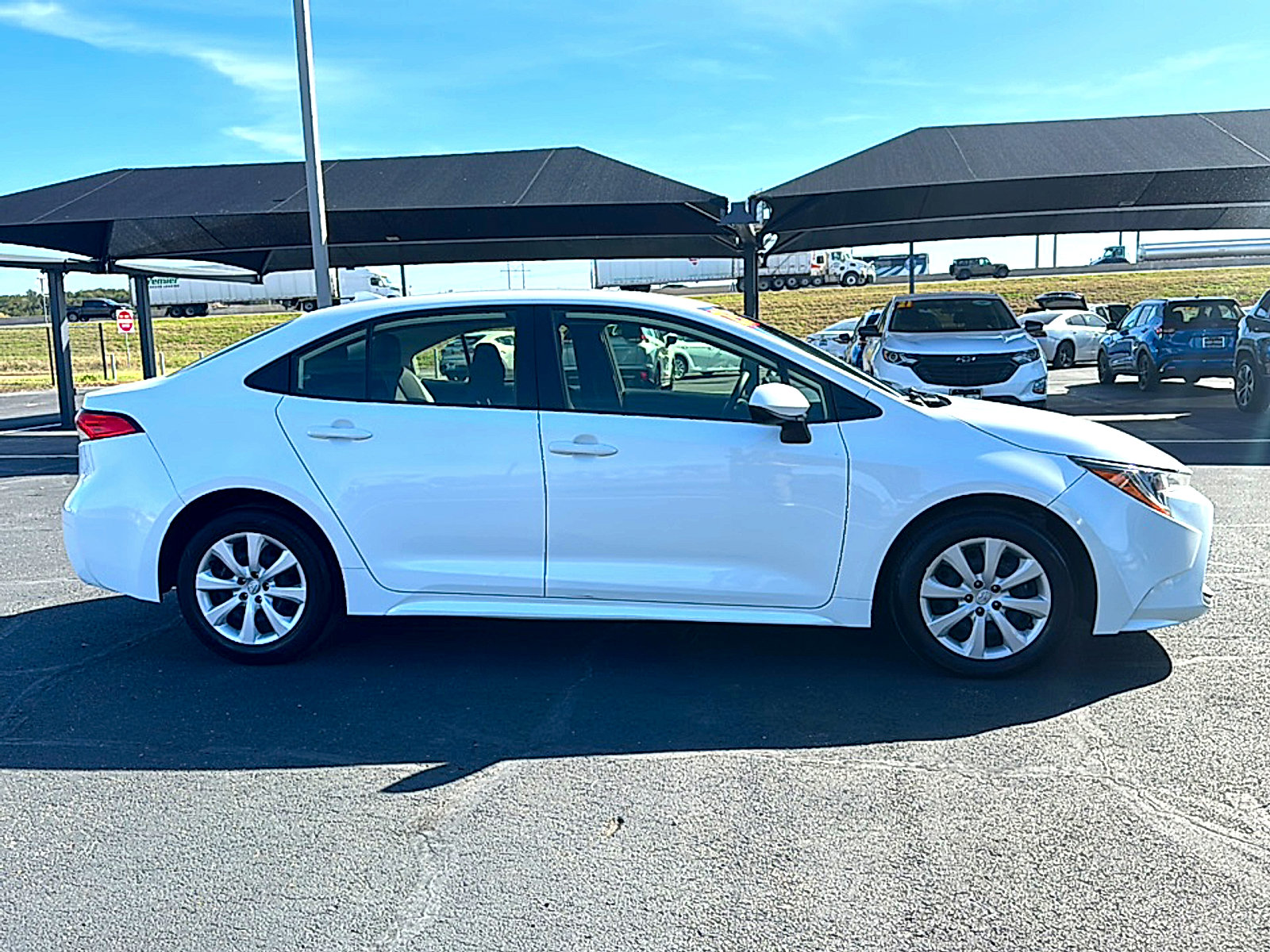 Used 2023 Toyota Corolla LE image 9