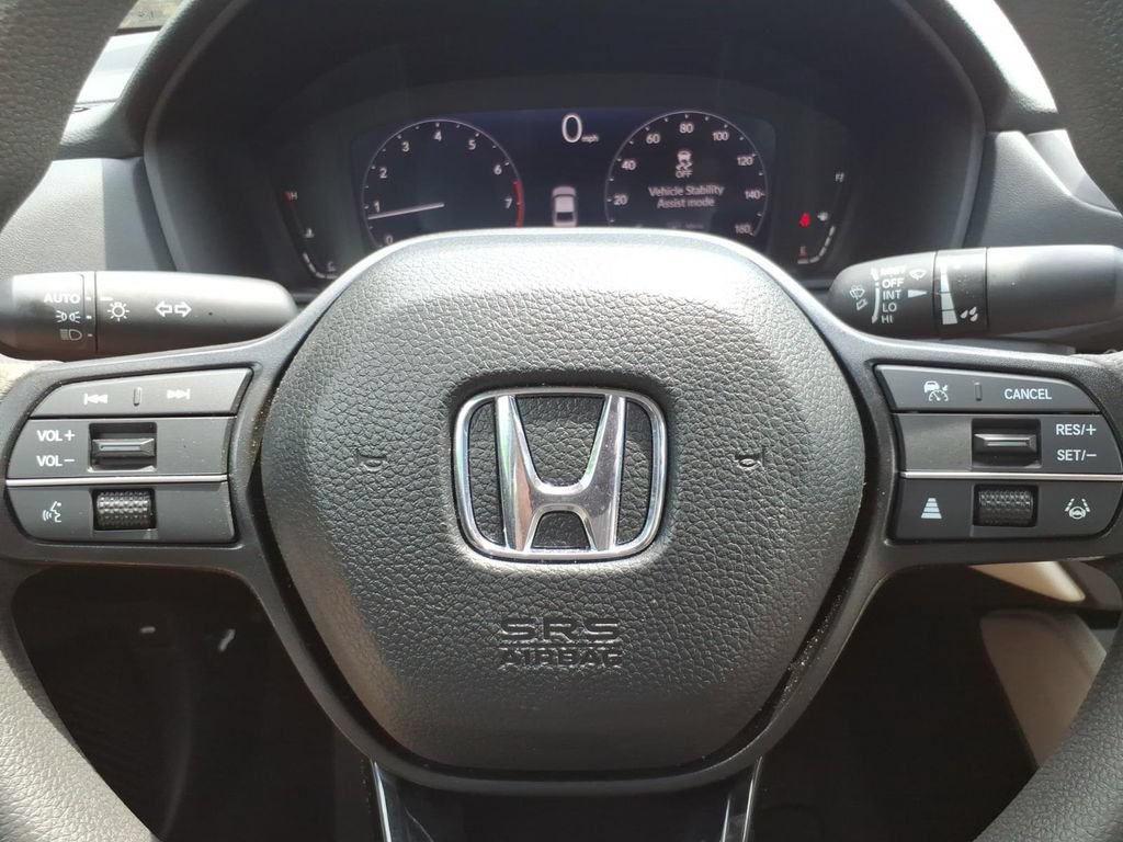 Used 2025 Honda Accord SE image 14