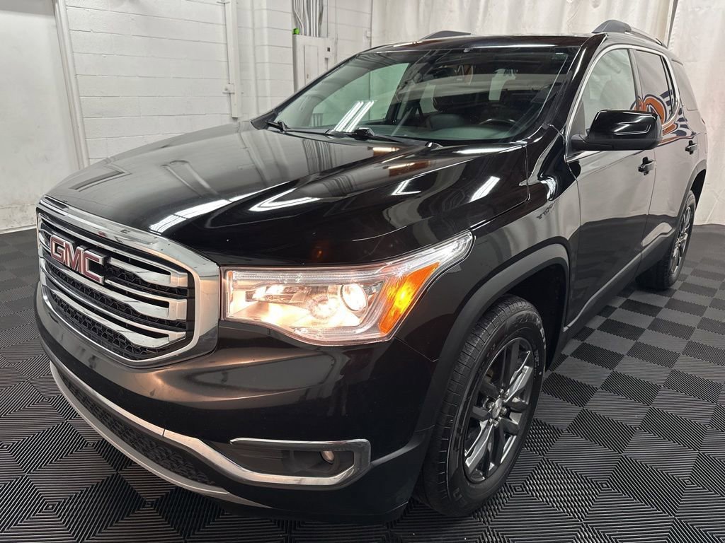 Used 2017 GMC Acadia SLT image 4