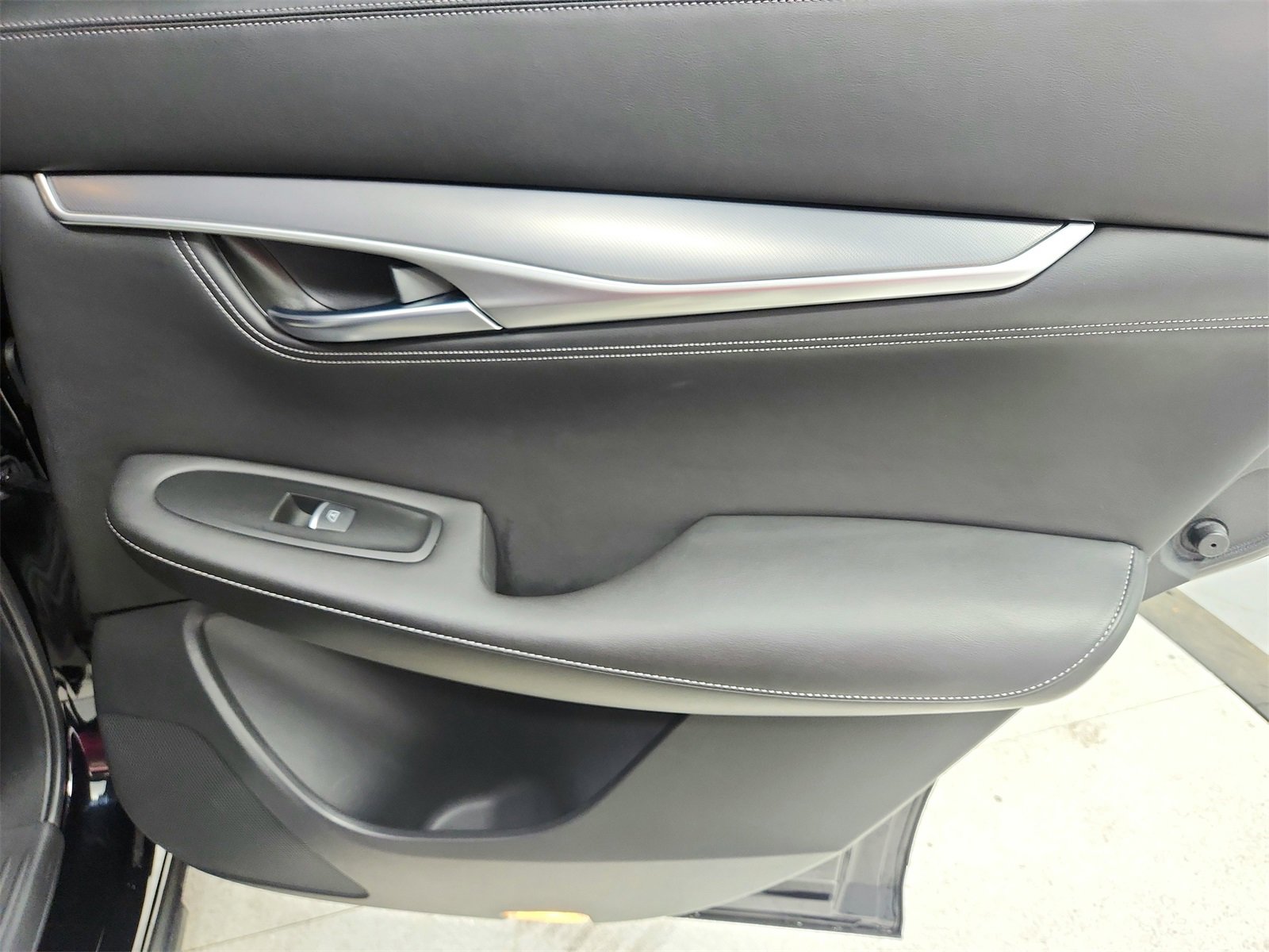 Used 2023 INFINITI QX55 Luxe w/ Cargo Package image 37