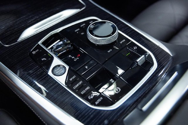 New 2027 BMW X7 xDrive40i w/ Executive Package AWD/4WD image 21