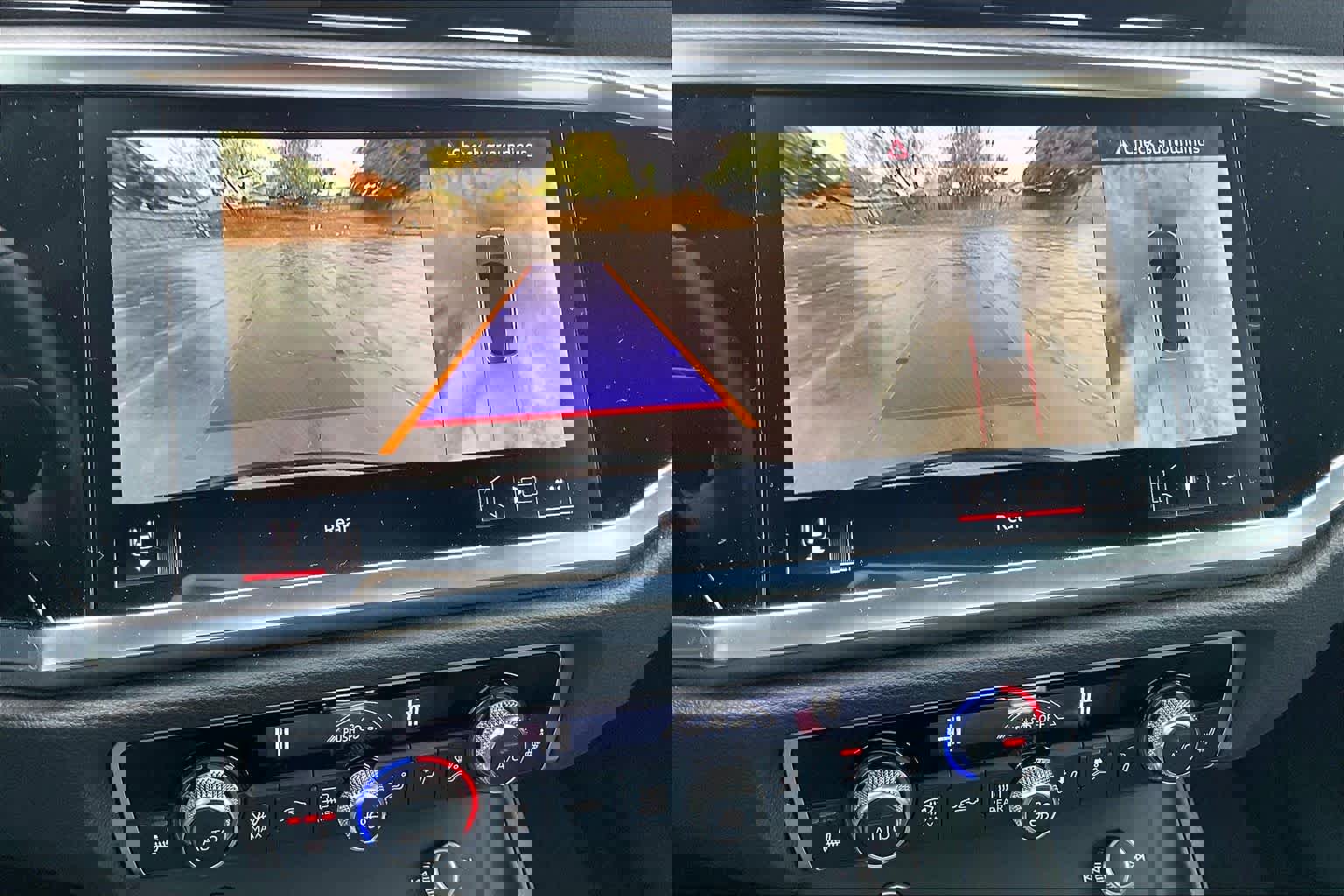 Used 2025 Audi Q3 2.0T Premium Plus image 24