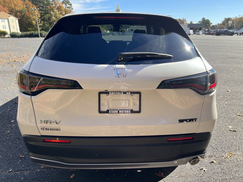 Used 2025 Honda HR-V Sport image 4