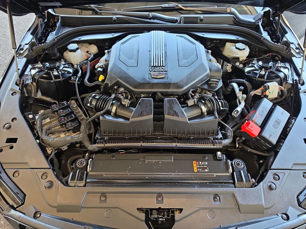 Certified 2025 Cadillac CT5 V w/ LPO, Red Accent Package AWD/4WD image 38