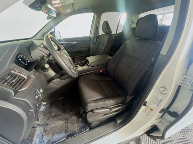 Used 2024 Honda Ridgeline Sport image 10