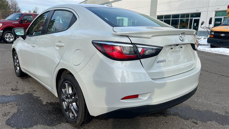 Used 2019 Toyota Yaris LE FWD image 8