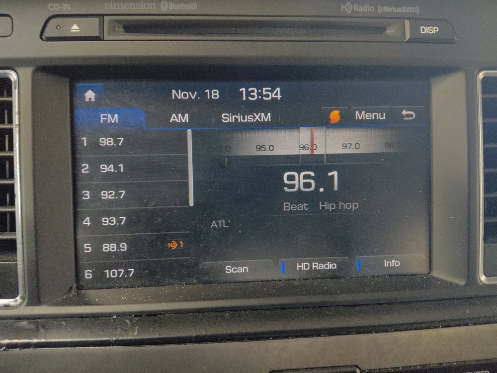 Used 2017 Hyundai Sonata Plug-In Hybrid image 25