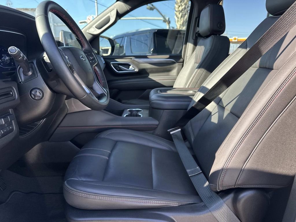 Used 2024 Chevrolet Suburban RST w/ Sport Performance Package image 19