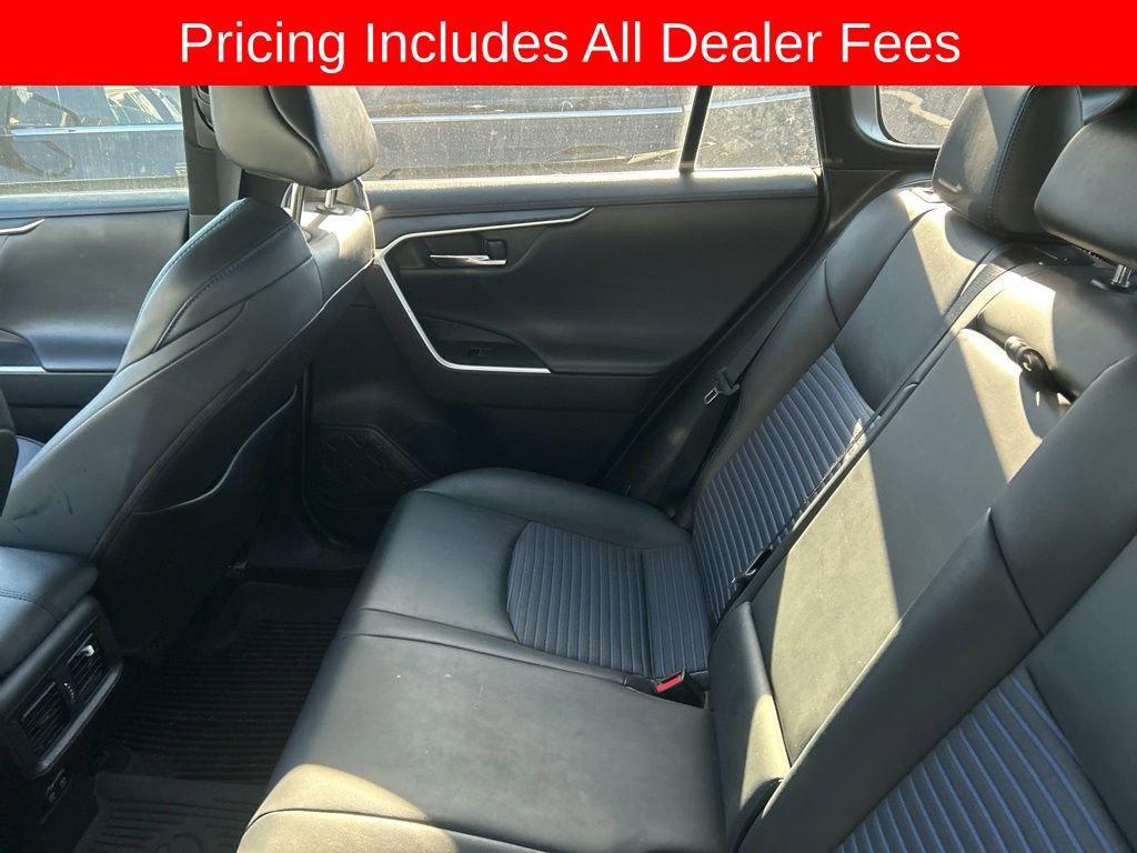 Used 2021 Toyota RAV4 XSE w/ XSE Grade Weather Package AWD/4WD image 9