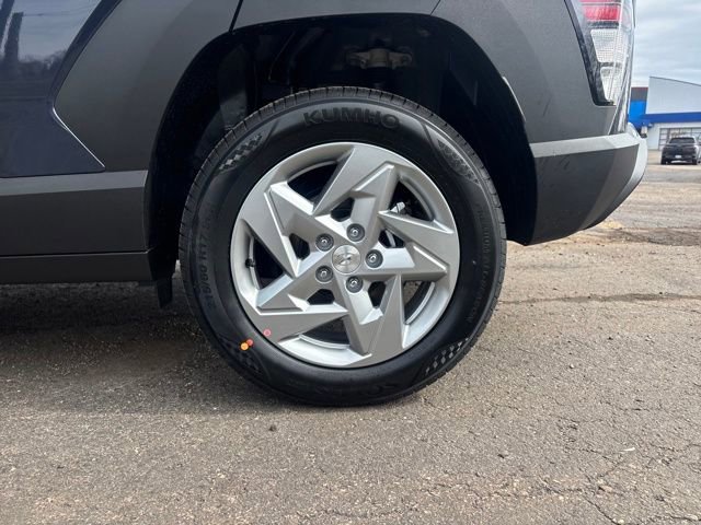 New 2026 Hyundai Kona SE image 28