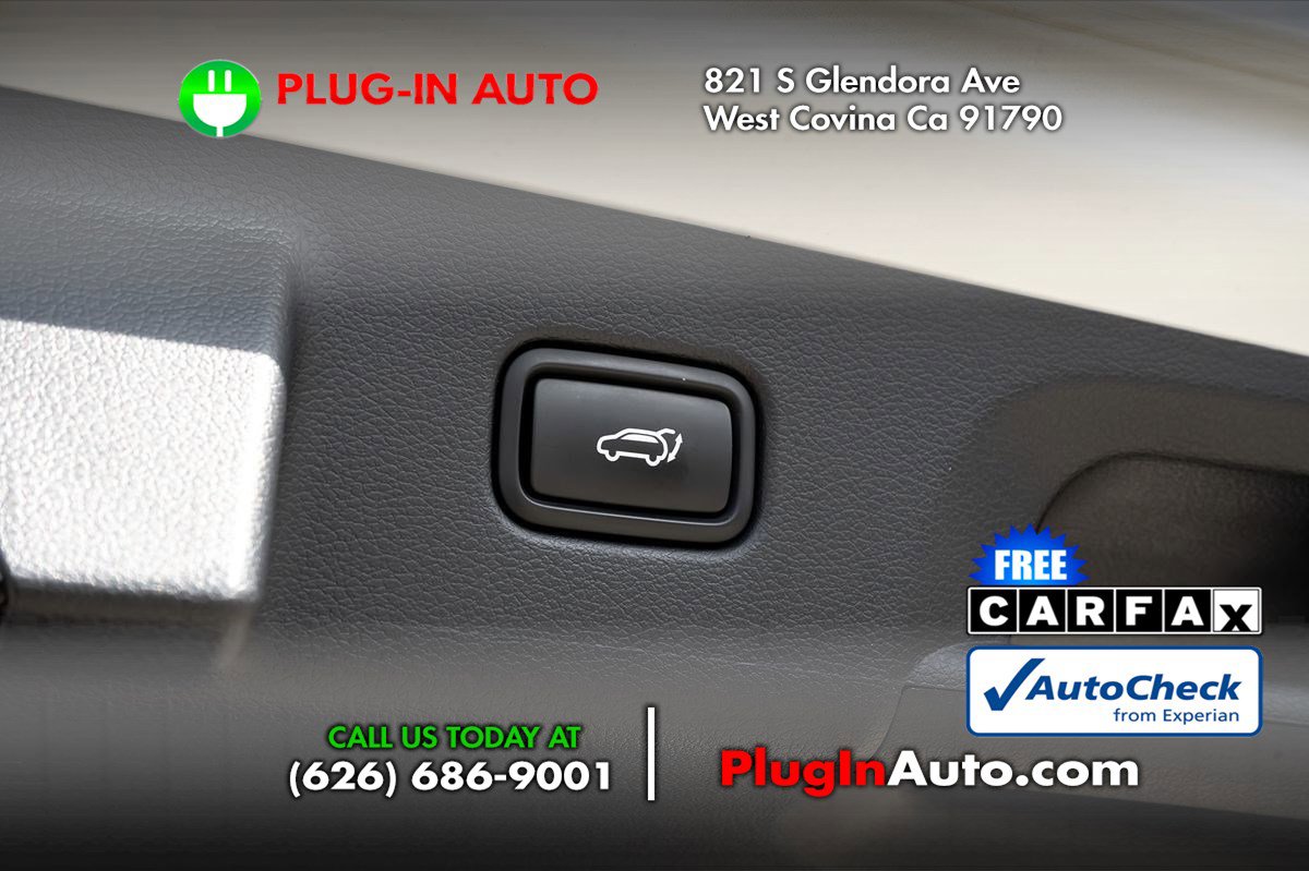 Used 2022 Hyundai Palisade SEL w/ Premium Package FWD image 14