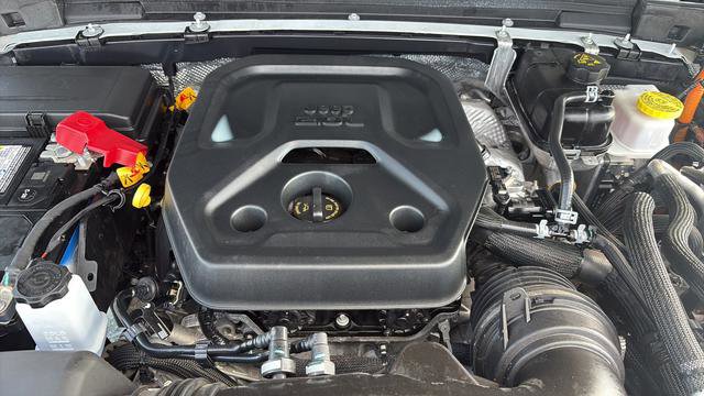 Used 2024 Jeep Wrangler High Altitude AWD/4WD image 25