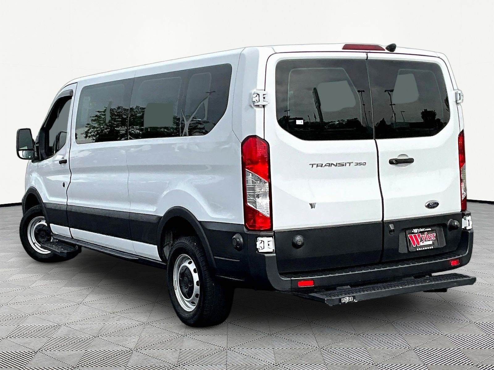 Used 2024 Ford Transit 350 XL RWD image 4