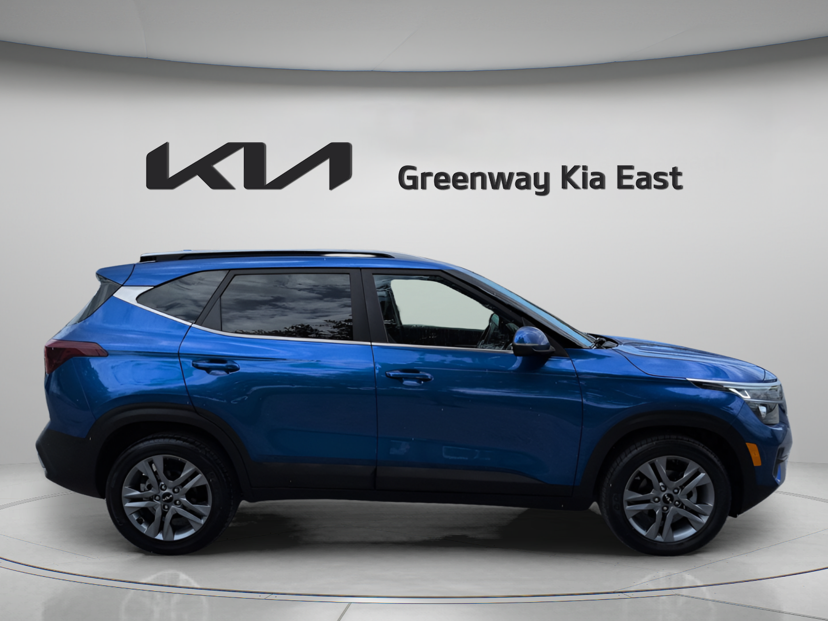 Used 2023 Kia Seltos S FWD image 5