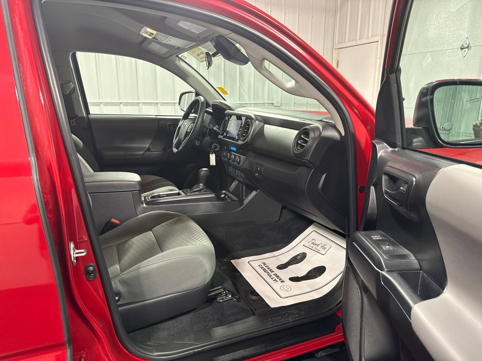 Used 2022 Toyota Tacoma SR AWD/4WD image 10