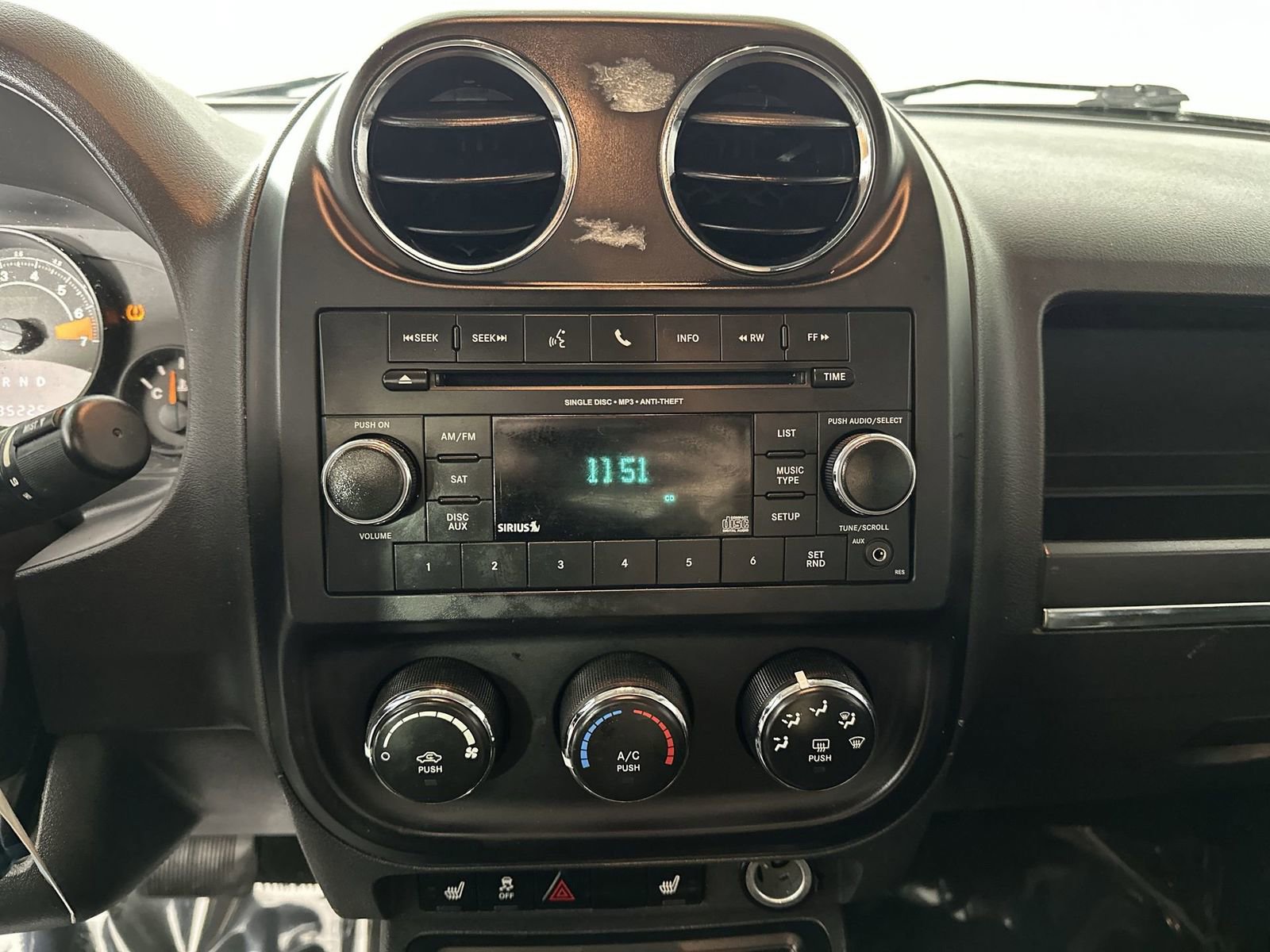 Used 2017 Jeep Patriot Sport image 23