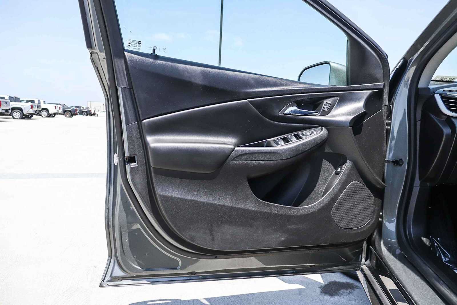 Used 2017 Chevrolet Volt LT FWD image 21