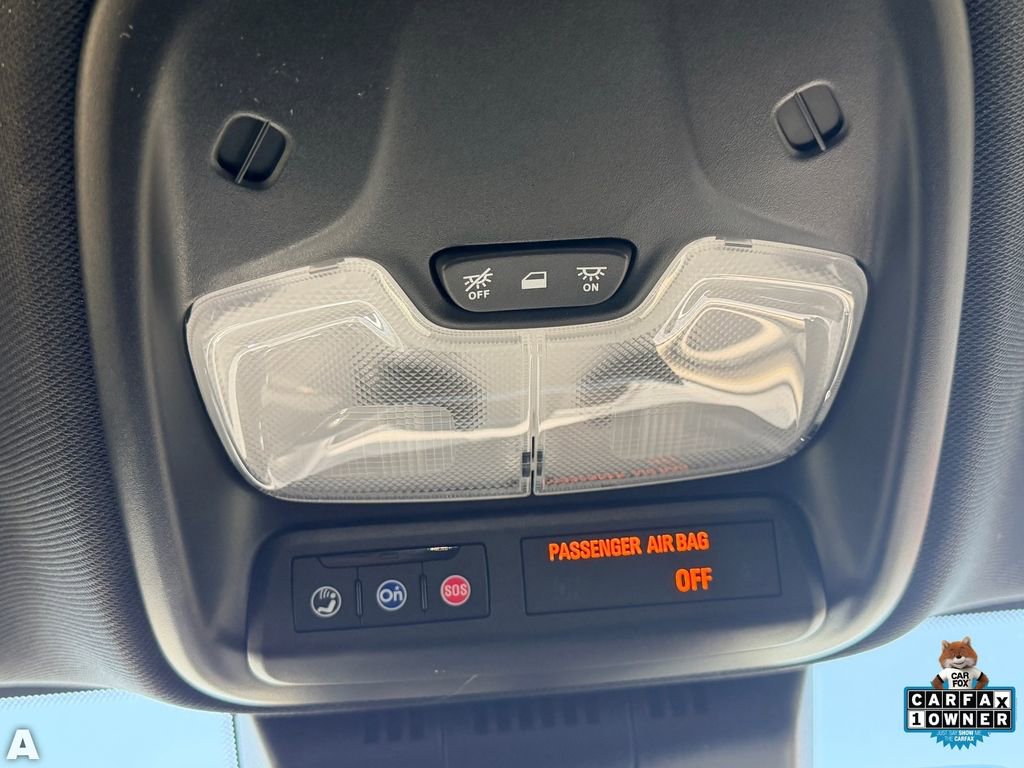 Used 2025 Chevrolet Colorado ZR2 w/ Technology Package AWD/4WD image 30