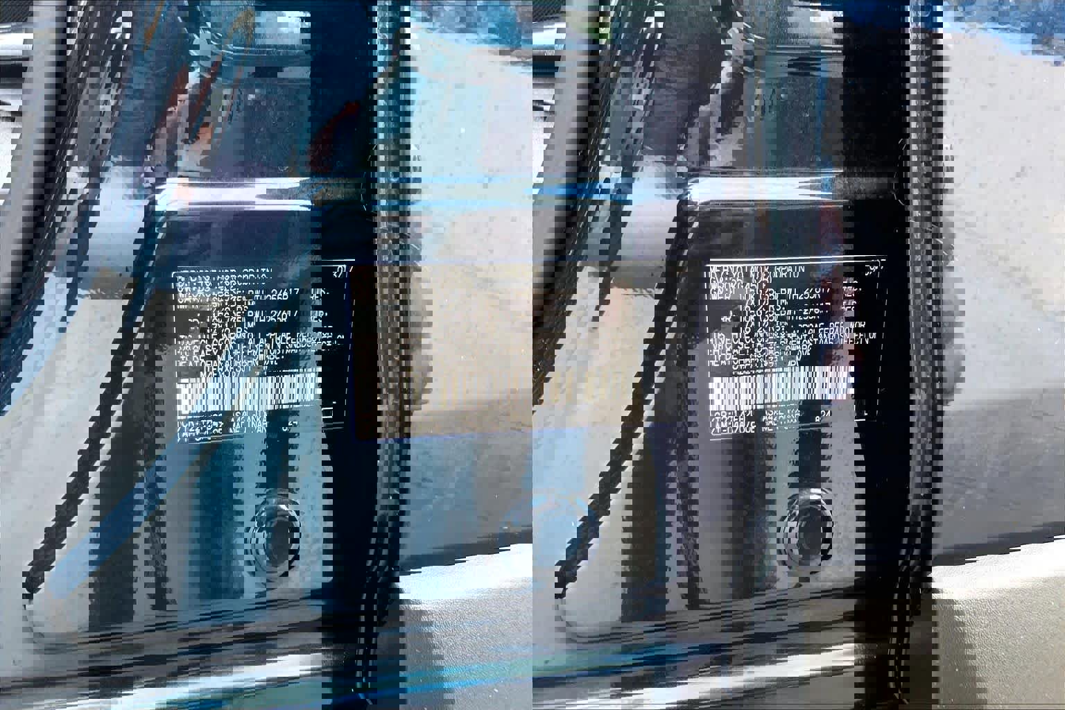 Used 2017 Toyota RAV4 LE FWD image 33