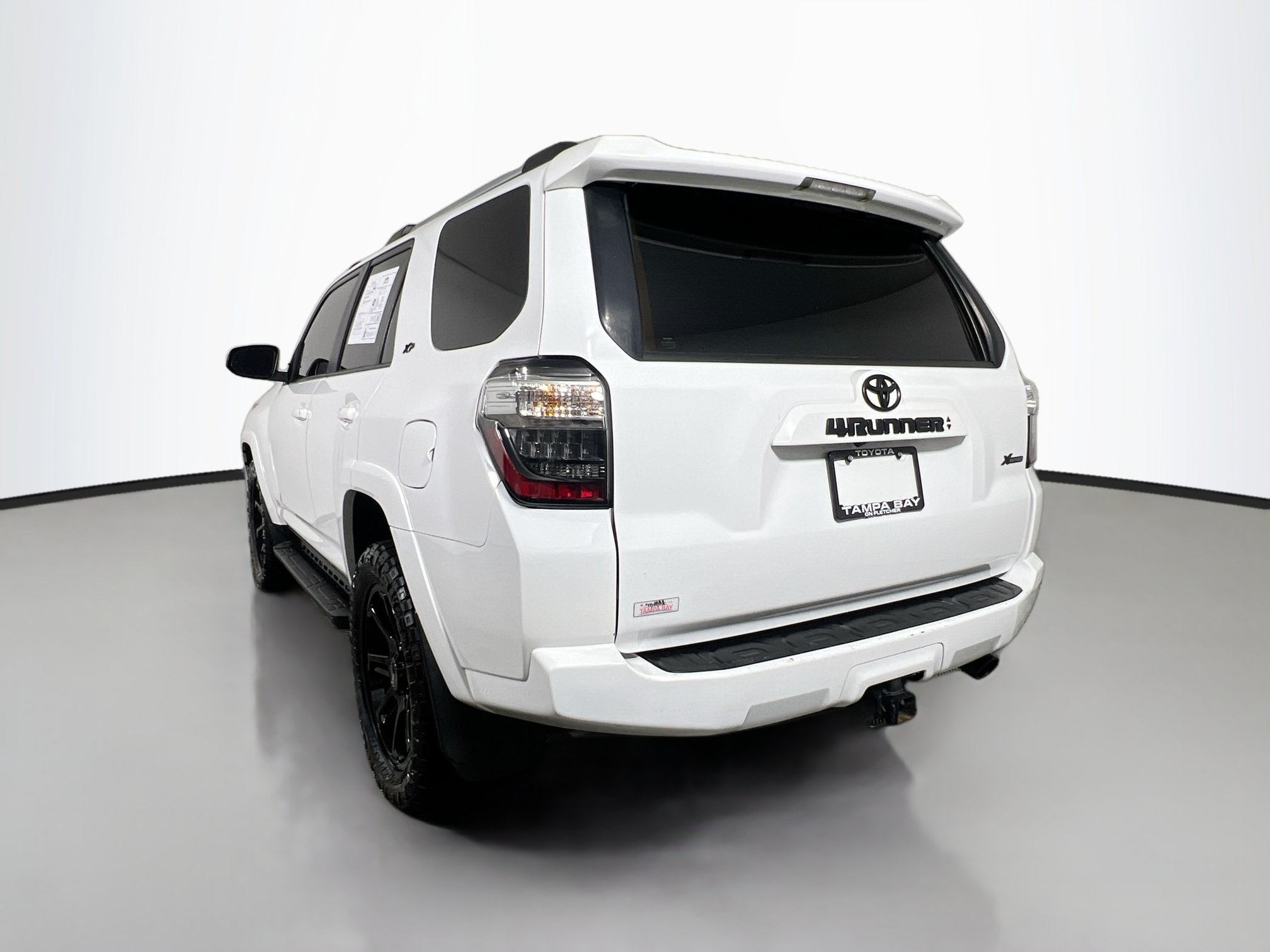 Used 2024 Toyota 4Runner SR5 RWD image 8