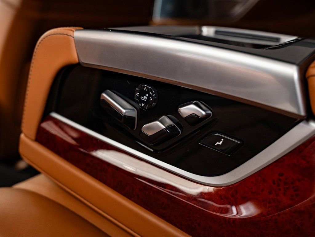 Certified 2022 BMW ALPINA B7 xDrive w/ Luxury Rear Seating Package image 49