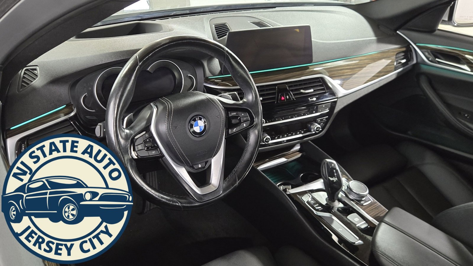 Used 2018 BMW 530i xDrive w/ Premium Package image 10