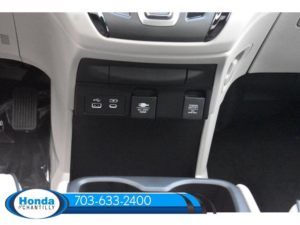 New 2026 Honda Odyssey Touring image 24