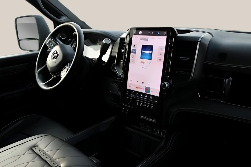 Used 2025 RAM 3500 Limited image 19