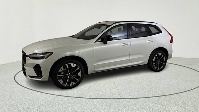 New 2026 Volvo XC60 B5 Plus w/ Climate Package AWD/4WD image 3