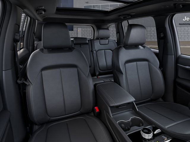 New 2026 Jeep Grand Cherokee Limited image 16