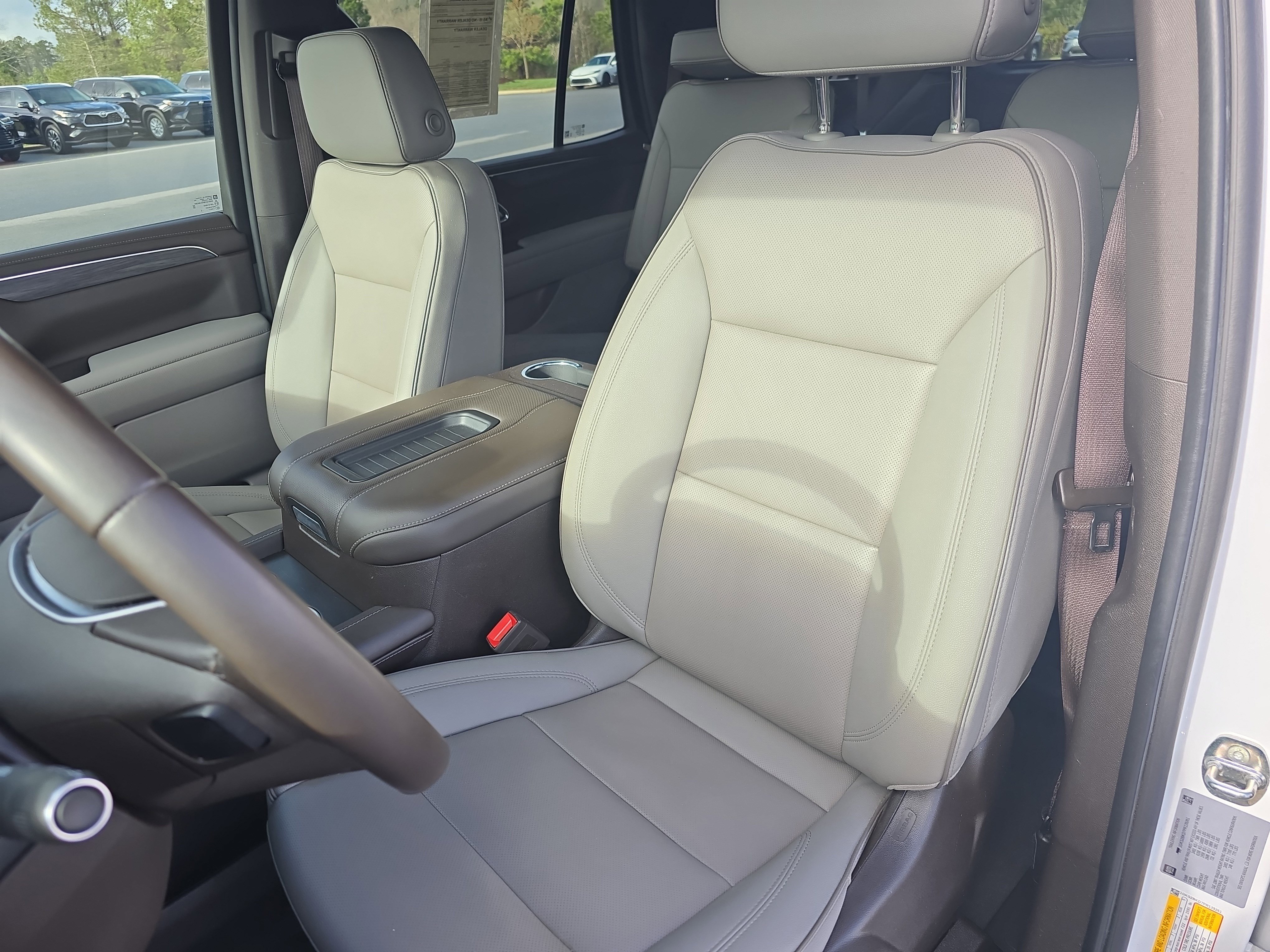 Used 2023 GMC Yukon SLT image 15