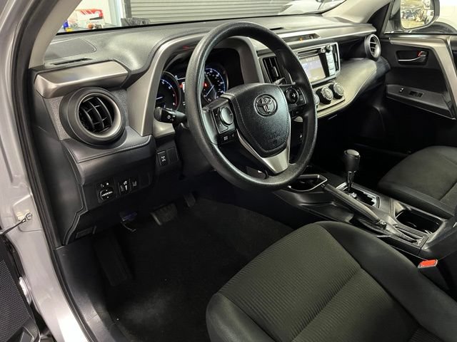 Used 2018 Toyota RAV4 LE w/ All Weather Liner Package AWD/4WD image 19