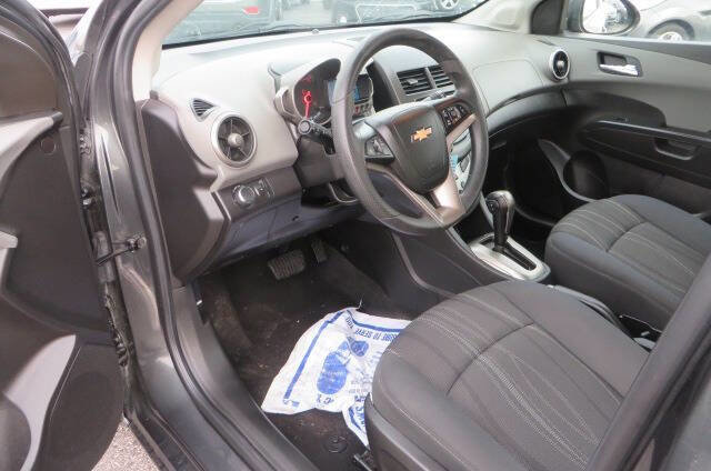 Used 2016 Chevrolet Sonic LT FWD image 12