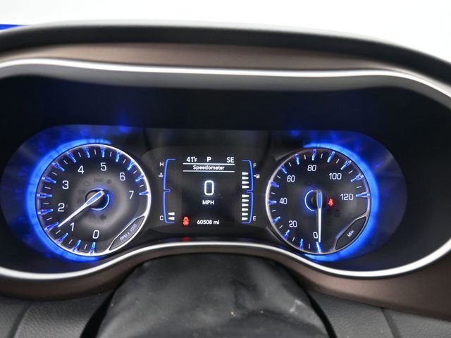 Used 2022 Chrysler Voyager LX image 17