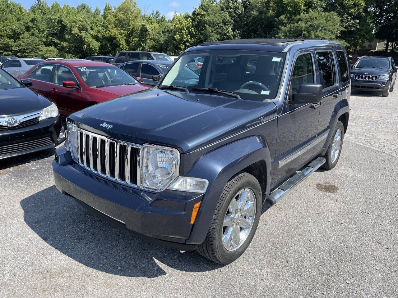 Used 2008 Jeep Liberty Limited w/ Premium Group II AWD/4WD image 2