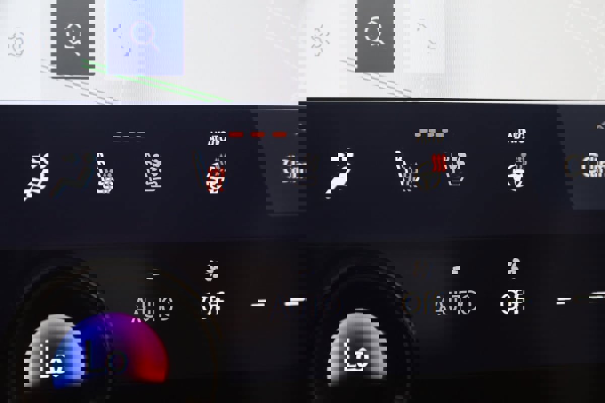 Used 2023 Lexus RX 500h F Sport image 8