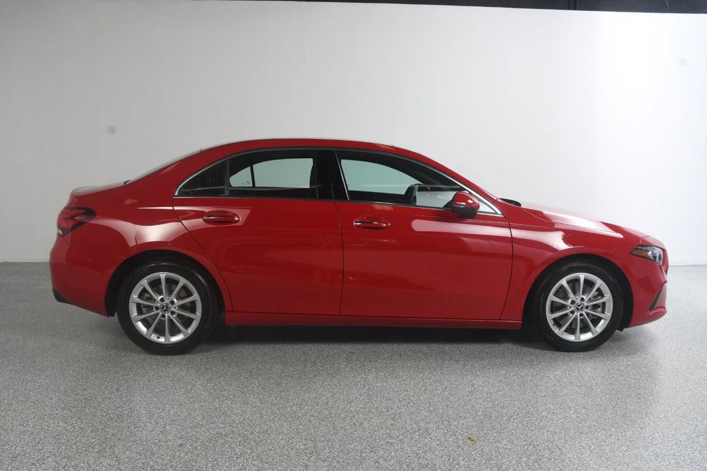 Used 2020 Mercedes-Benz A 220 image 3