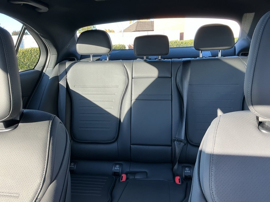 New 2026 Mercedes-Benz C 300 4MATIC Sedan image 14