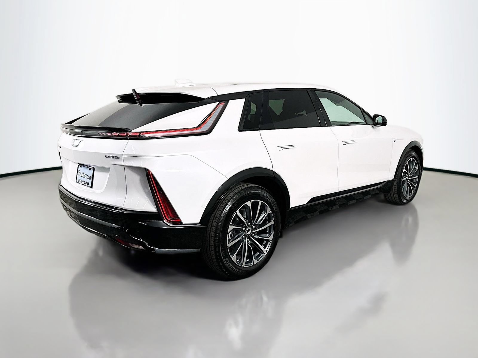Used 2025 Cadillac Lyriq Sport w/ LPO, Floor Liner Package AWD/4WD image 7