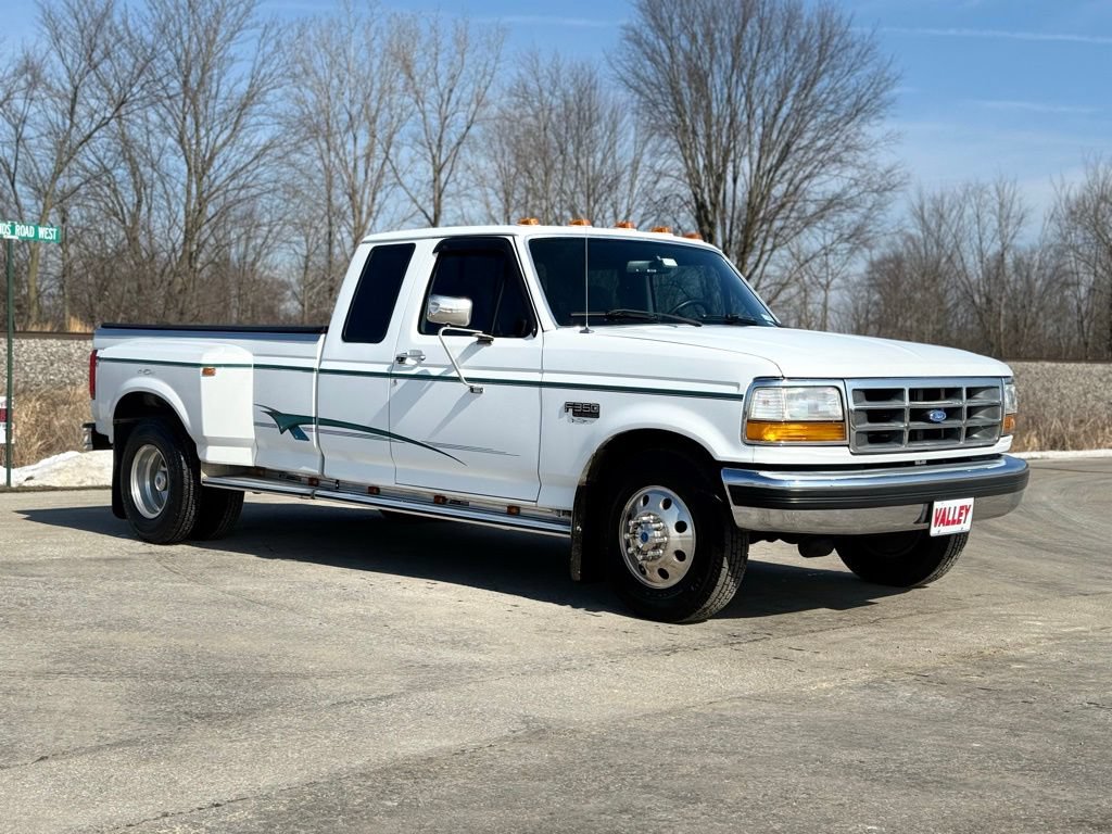 Used 1994 Ford F350 2WD SuperCab DRW image 1