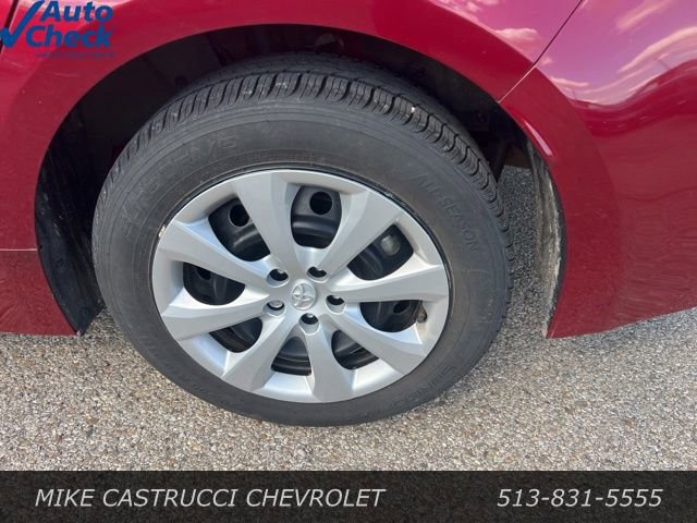 Used 2024 Toyota Corolla LE FWD image 5