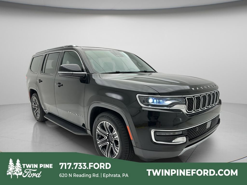 Used 2022 Jeep Wagoneer Series III w/ Rear Seat Video Group 1