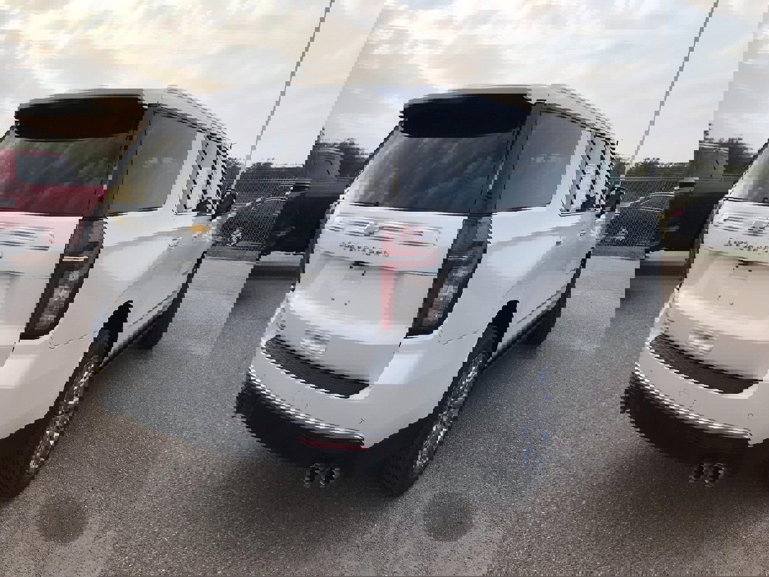 Used 2021 Chevrolet Suburban High Country w/ Premium Package image 7