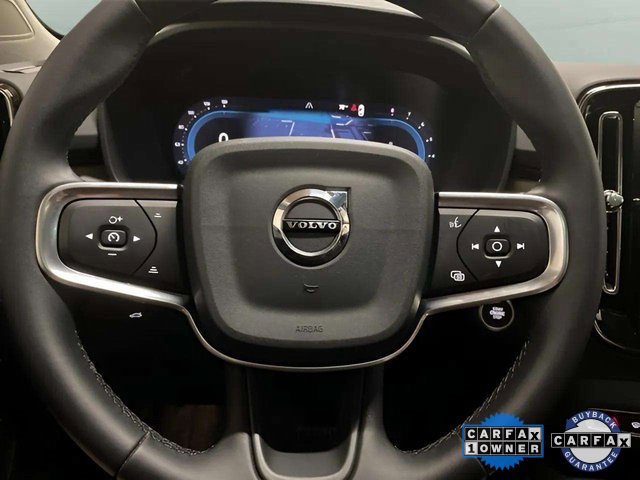 Used 2025 Volvo XC40 B5 Core image 40